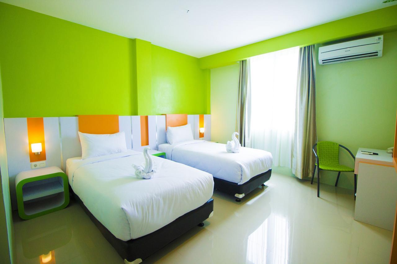 Hannah Hotel Syariah Painan Exterior foto
